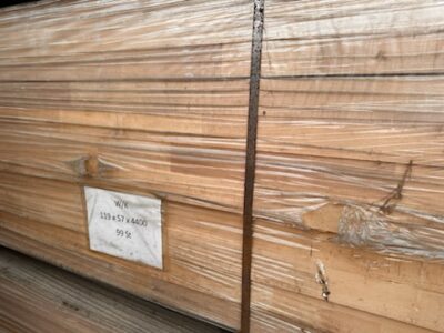 Grand stock de carrelets bois