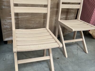 Chaise 4 pieds appui sur table CYRENE